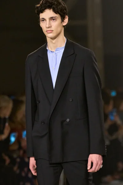 Look 6